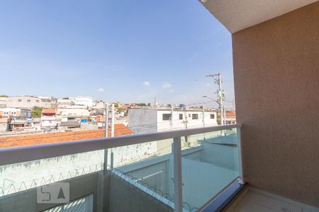 Casa para alugar com 80m², 2 quartos e 2 vagas Casa para alugar com 80m², 2 quartos e 2 vagasVaranda do quarto 2