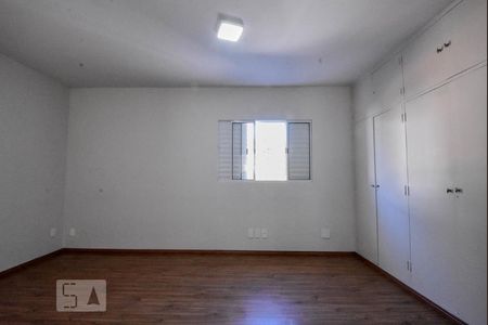 Casa à venda com 150m², 2 quartos e 2 vagasQuarto 01