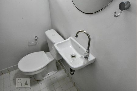 Casa à venda com 150m², 2 quartos e 2 vagasLavabo