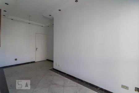 Sala de apartamento para alugar com 3 quartos, 70m² em Vila Rosália, Guarulhos