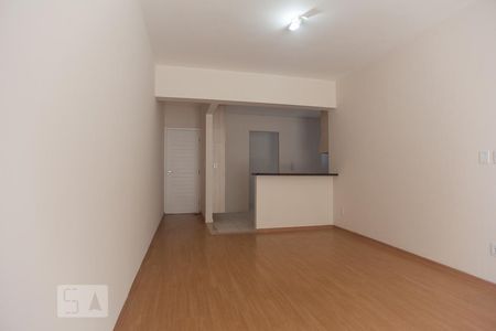 Apartamento para alugar com 78m², 2 quartos e 1 vagaSala