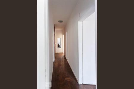 Corredor de apartamento à venda com 3 quartos, 91m² em Funcionários, Belo Horizonte