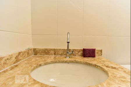 Apartamento para alugar com 75m², 3 quartos e 2 vagasBanheiro da Suíte