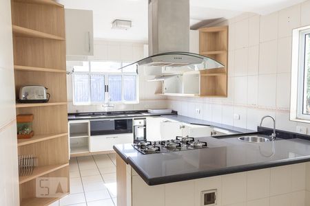 Cozinha de casa à venda com 3 quartos, 270m² em Jardim Brasil (zona Sul), São Paulo