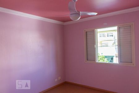Casa à venda com 270m², 3 quartos e 4 vagasQuarto
