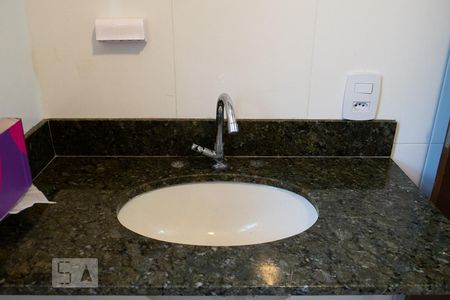 Apartamento à venda com 63m², 2 quartos e sem vagaPIA BANHEIRO