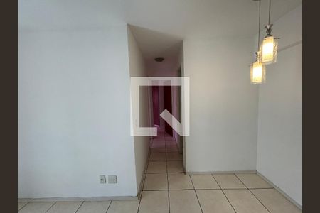 Corredor de apartamento à venda com 2 quartos, 51m² em Del Castilho, Rio de Janeiro