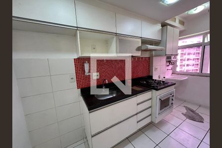 Cozinha de apartamento para alugar com 2 quartos, 51m² em Del Castilho, Rio de Janeiro