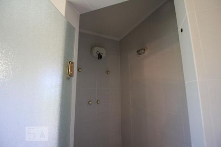 Casa à venda com 570m², 4 quartos e 3 vagasChuveiro