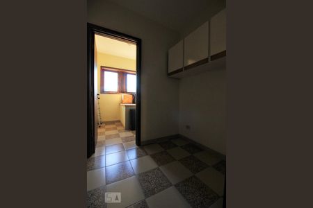 Casa à venda com 570m², 4 quartos e 3 vagasLavanderia