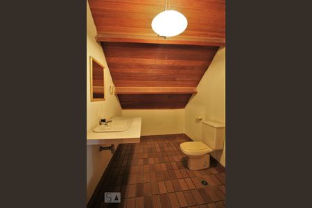 Casa à venda com 570m², 4 quartos e 3 vagasLavabo