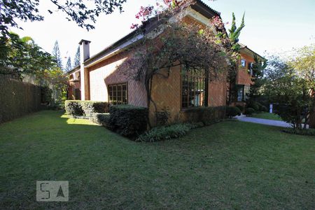 Casa à venda com 570m², 4 quartos e 3 vagasFachada