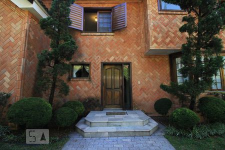 Casa à venda com 570m², 4 quartos e 3 vagasDetalhe da entrada