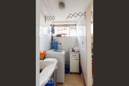 Apartamento à venda com 68m², 2 quartos e 1 vagaÁrea de Serviço