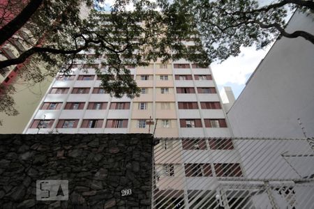 Apartamento para alugar com 93m², 2 quartos e sem vagaFachada