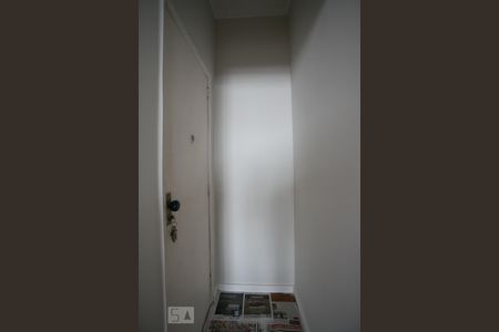 Hall de entrada de apartamento à venda com 2 quartos, 80m² em Tijuca, Rio de Janeiro