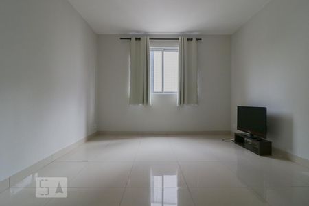 Sala de apartamento para alugar com 3 quartos, 75m² em Nova Esperança, Belo Horizonte