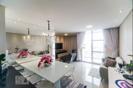 Sala de apartamento para alugar com 2 quartos, 63m² em Vila Antonieta, São Paulo