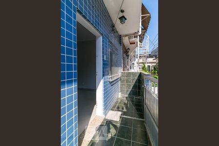 Casa de condomínio para alugar com 70m², 2 quartos e sem vagaVaranda