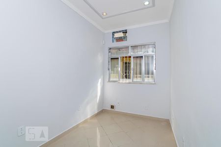 Quarto 1 de casa de condomínio para alugar com 2 quartos, 70m² em Irajá, Rio de Janeiro