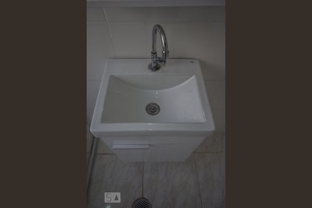 Banheiro social de apartamento para alugar com 2 quartos, 66m² em Vila Pompéia, São Paulo