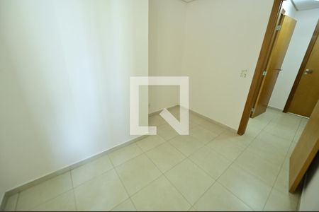Apartamento para alugar com 100m², 3 quartos e 2 vagas Apartamento para alugar com 100m², 3 quartos e 2 vagasQuarto