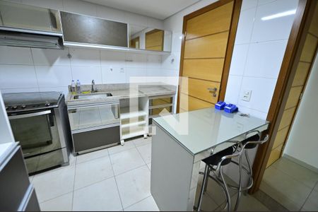 Apartamento para alugar com 100m², 3 quartos e 2 vagas Apartamento para alugar com 100m², 3 quartos e 2 vagasCozinha