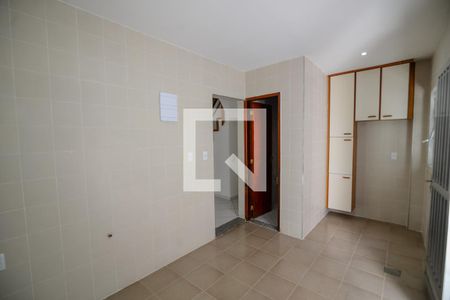 Casa à venda com 120m², 2 quartos e sem vaga Casa à venda com 120m², 2 quartos e sem vagaCozinha