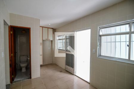 Casa à venda com 120m², 2 quartos e sem vaga Casa à venda com 120m², 2 quartos e sem vagaCozinha