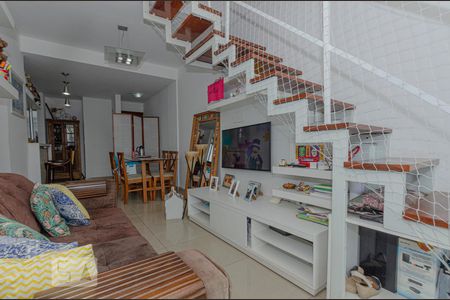 Apartamento para alugar com 2 quartos, 110m² em Grajau, Rio de Janeiro