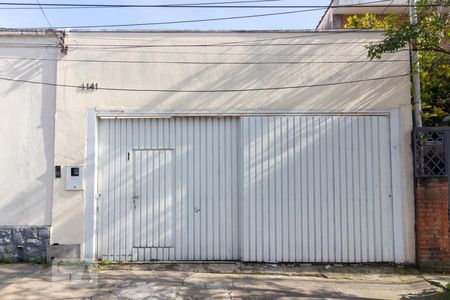 Casa à venda com 150m², 2 quartos e 4 vagasFachada