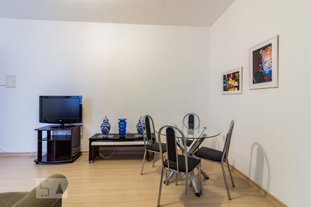 Sala de apartamento para alugar com 2 quartos, 65m² em Santana, Porto Alegre