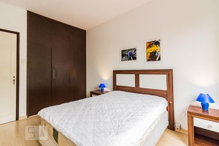 Dormitório de apartamento para alugar com 2 quartos, 65m² em Santana, Porto Alegre