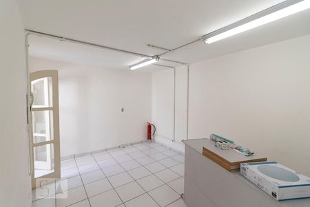 Casa à venda com 215m², 4 quartos e 2 vagas Casa à venda com 215m², 4 quartos e 2 vagasQuarto 1