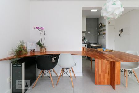 Apartamento à venda com 72m², 2 quartos e 1 vagaSala de jantar