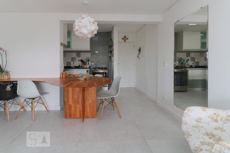 Apartamento à venda com 72m², 2 quartos e 1 vagaSala de jantar