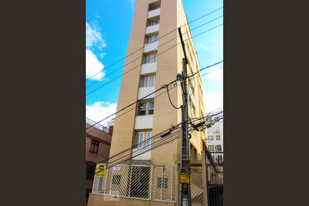 Apartamento para alugar com 101m², 2 quartos e 1 vaga Apartamento para alugar com 101m², 2 quartos e 1 vagaFachada