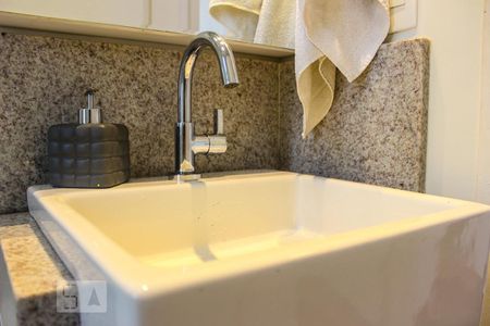 Apartamento para alugar com 101m², 2 quartos e 1 vaga Apartamento para alugar com 101m², 2 quartos e 1 vagaBanheiro Social