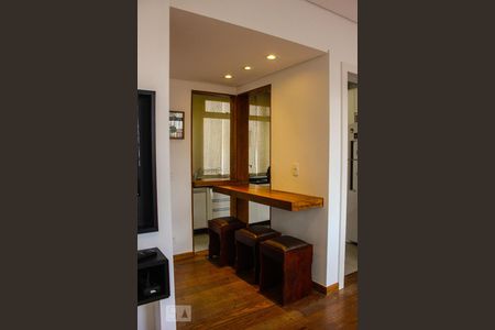 Sala de apartamento para alugar com 2 quartos, 101m² em Santo Antônio, Belo Horizonte