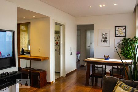 Sala de apartamento para alugar com 2 quartos, 101m² em Santo Antônio, Belo Horizonte
