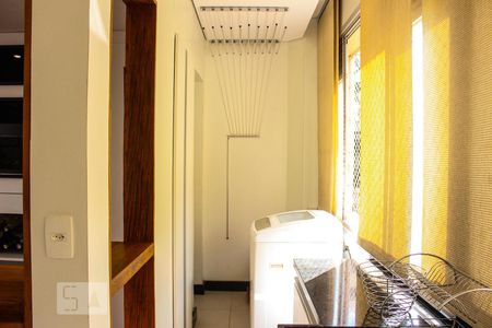 Apartamento para alugar com 101m², 2 quartos e 1 vaga Apartamento para alugar com 101m², 2 quartos e 1 vagaÁrea de serviço