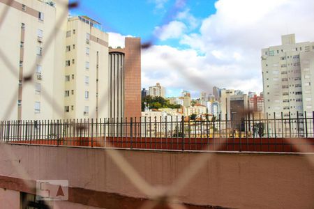 Vista Sala de apartamento para alugar com 2 quartos, 101m² em Santo Antônio, Belo Horizonte