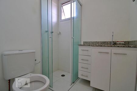 Apartamento à venda com 70m², 2 quartos e 2 vagasBanheiro da Suíte