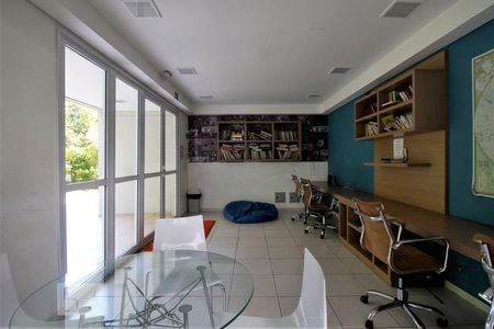 Apartamento à venda com 70m², 2 quartos e 2 vagasSala de estudos