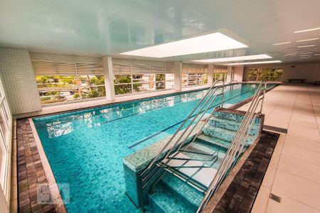 Apartamento para alugar com 57m², 2 quartos e 1 vaga Apartamento para alugar com 57m², 2 quartos e 1 vagaÁrea Comum - Piscina Coberta