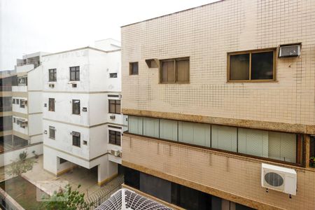 Apartamento à venda com 370m², 5 quartos e 3 vagas Apartamento à venda com 370m², 5 quartos e 3 vagasVista da Suíte 1