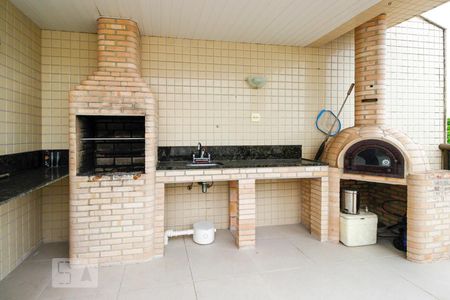 Apartamento à venda com 370m², 5 quartos e 3 vagas Apartamento à venda com 370m², 5 quartos e 3 vagasChurrasqueira