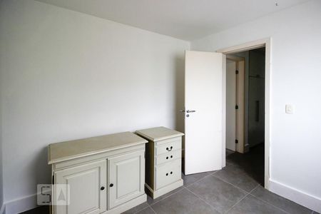 Apartamento à venda com 370m², 5 quartos e 3 vagas Apartamento à venda com 370m², 5 quartos e 3 vagasQuarto 2