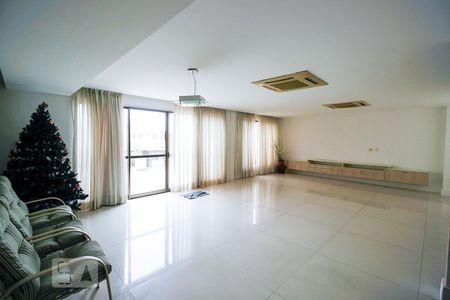 Apartamento à venda com 370m², 5 quartos e 3 vagas Apartamento à venda com 370m², 5 quartos e 3 vagasSala