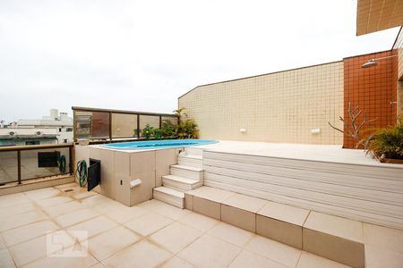 Apartamento à venda com 370m², 5 quartos e 3 vagas Apartamento à venda com 370m², 5 quartos e 3 vagasCobertura